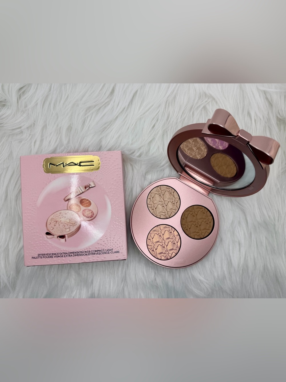 MAC Cosmetics Effervescence Extra Dimension Face Compact - Light | BNIB